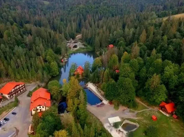 Готельний комплекс «Озеро Vita»